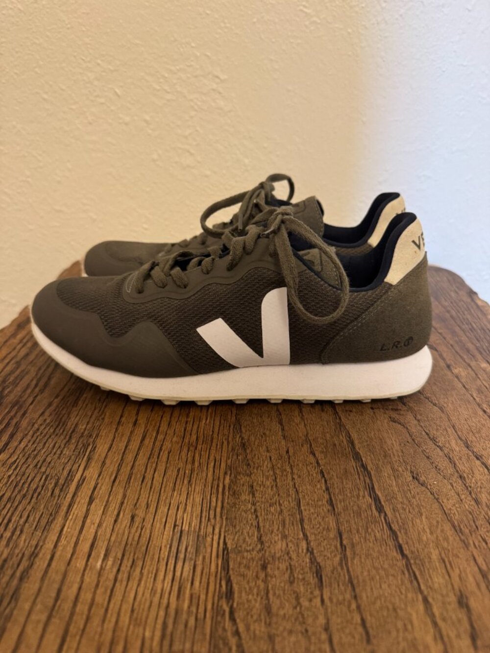 Veja SDU RT Men's Sneakers Olive Green Size 9